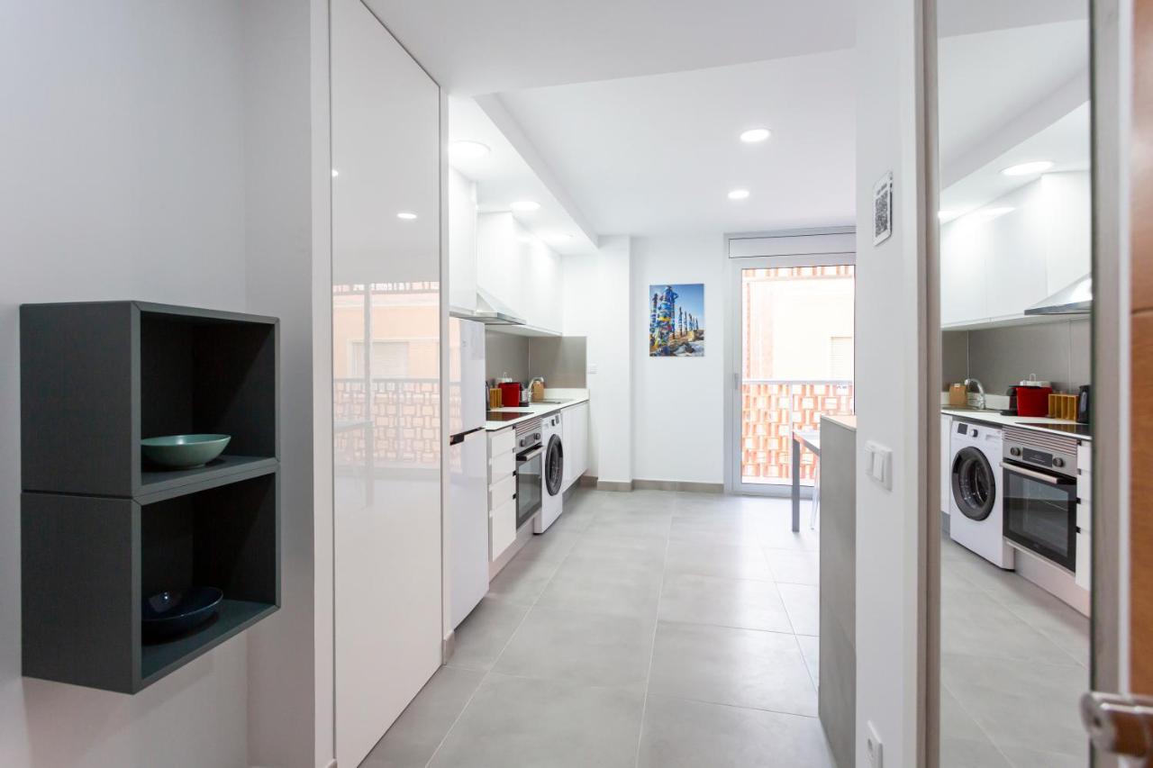 8 Lacus Baikal L'Hospitalet de Llobregat Exterior photo